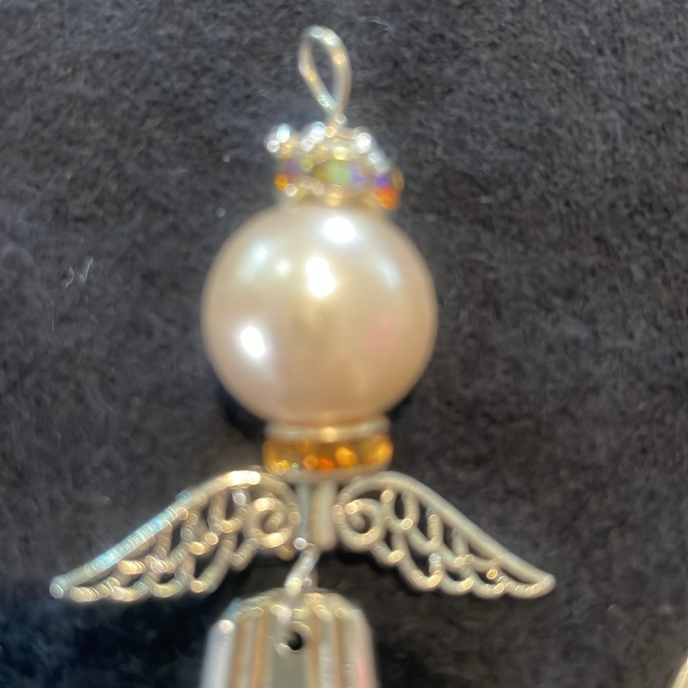 Handmade ornate silver angel pendant/ornament. - Picture 2 of 4